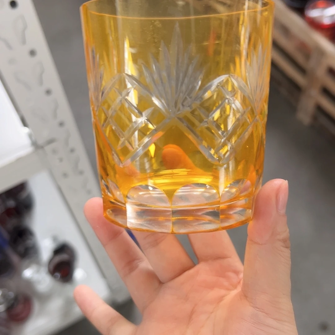 水晶玻璃高脚款微瑕一个