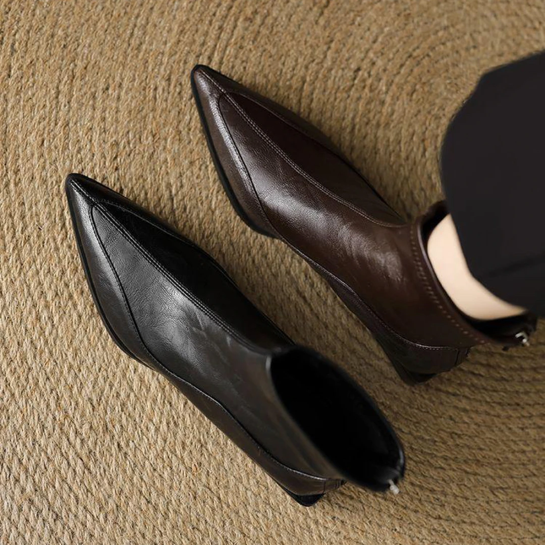 切尔西靴尖头英伦风低跟短筒秋冬短靴简约法式弹力瘦瘦靴软皮方跟