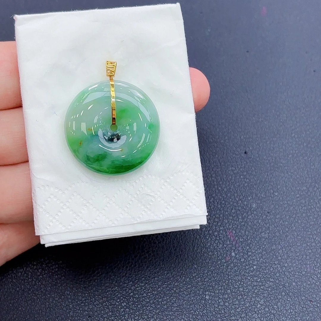 翡翠18K金镶嵌颈饰精品•平安扣吊坠