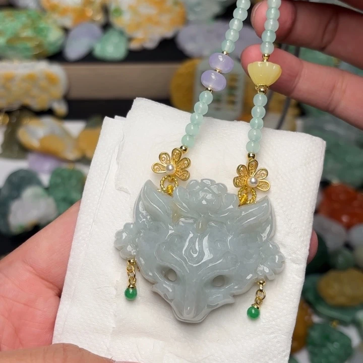 翡翠颈饰未镶嵌吊坠