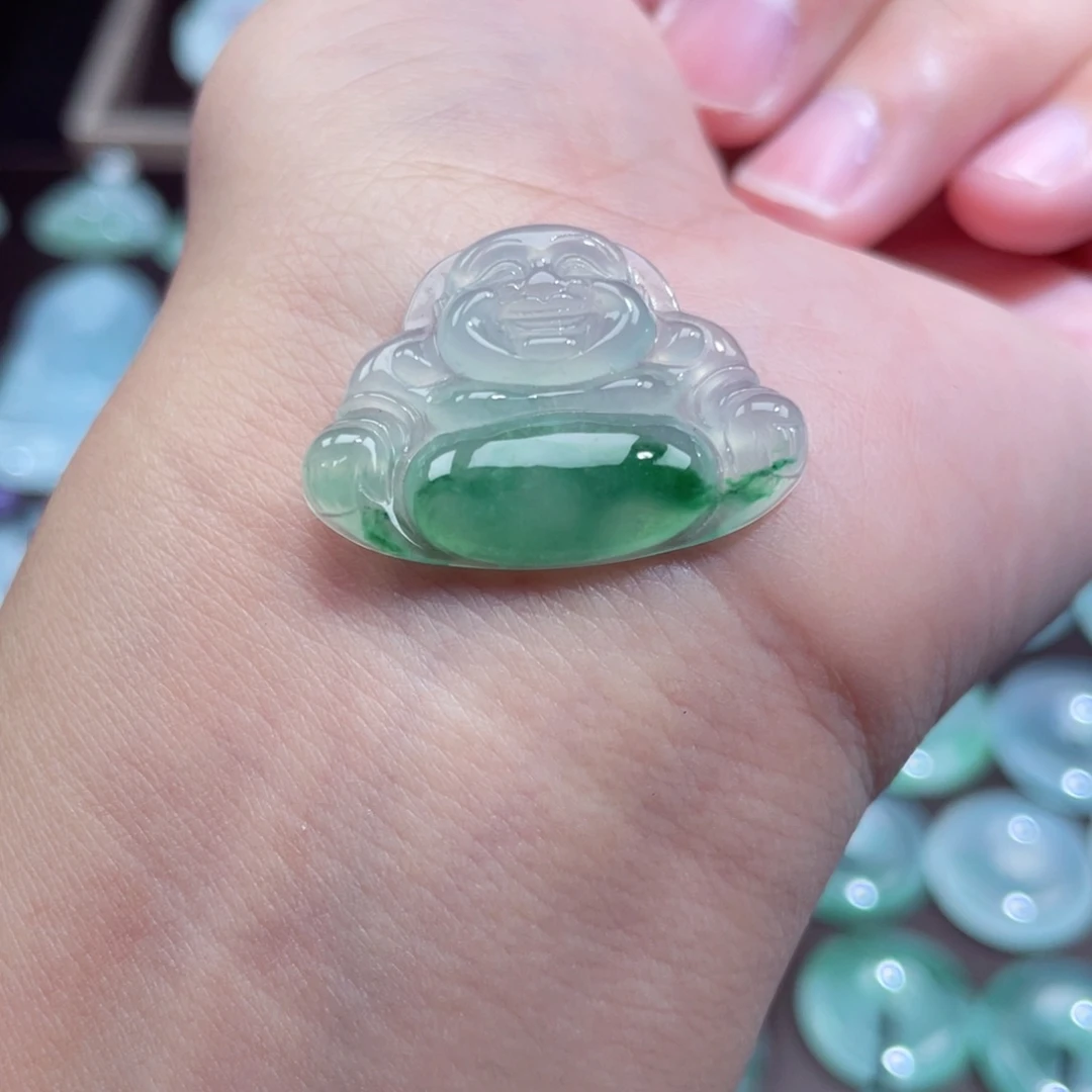 颈饰未镶嵌翡翠佛公