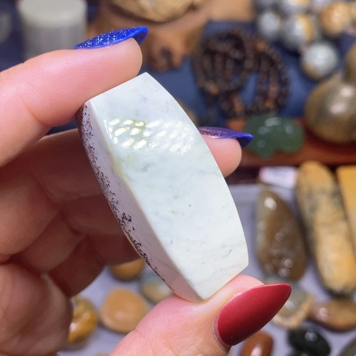 岫岩河磨玉（透闪石质玉）吊坠未镶嵌