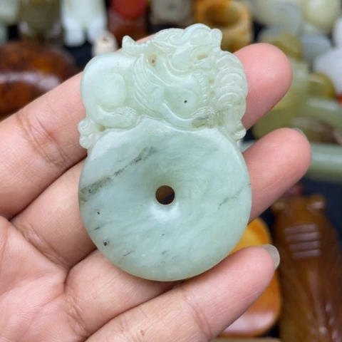 蛇纹石玉未镶嵌颈饰93