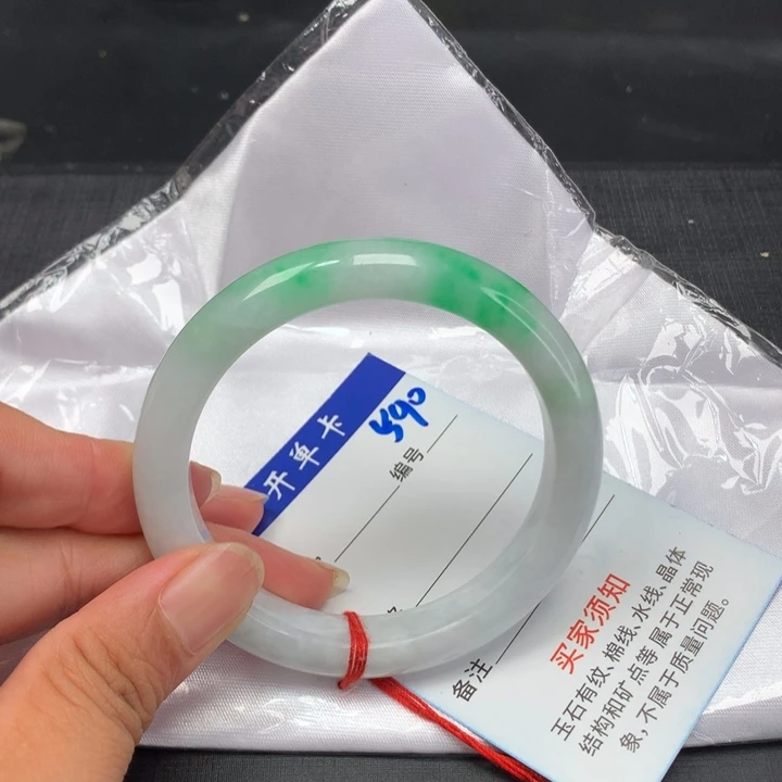 嘻****一物一拍拍哪个发哪个590