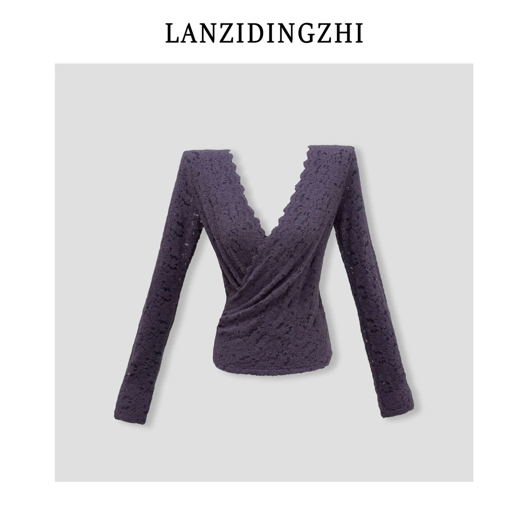 「浪漫悸动」新款秋辣妹交叉V领褶皱收腰显瘦蕾丝上衣
