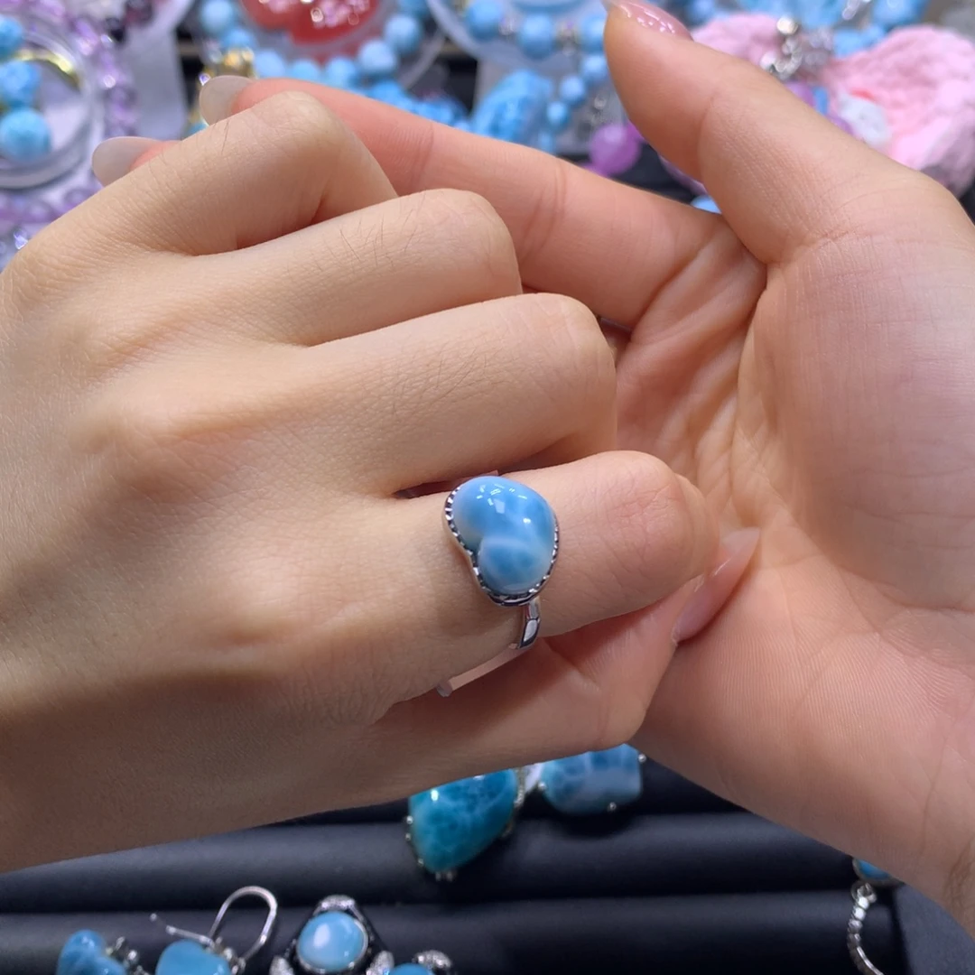 针钠钙石（海纹石）未镶嵌戒指颜色略差异