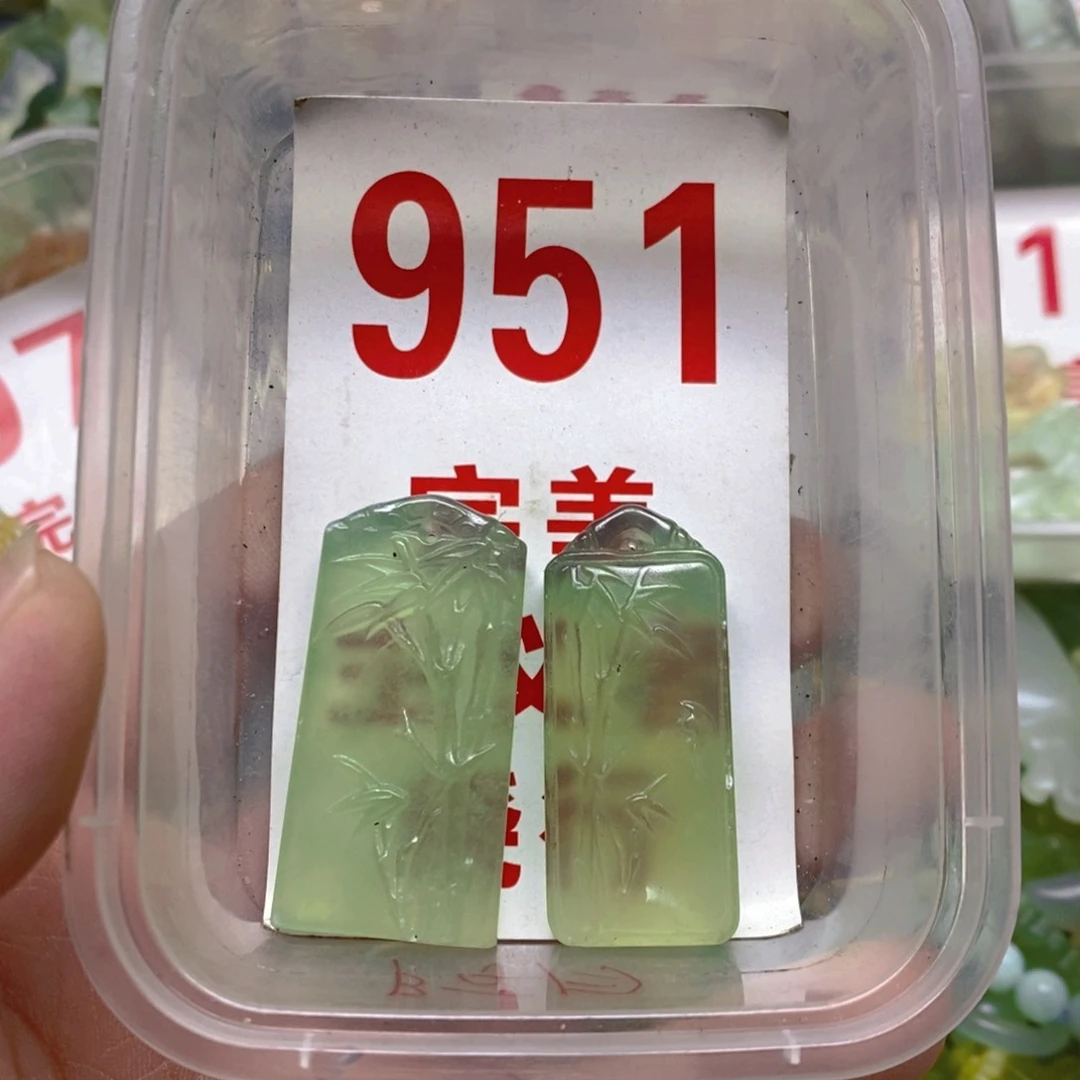 蛇纹石玉吊坠足银镀金镶嵌