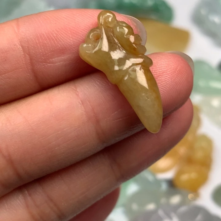 颈饰未镶嵌翡翠翡翠