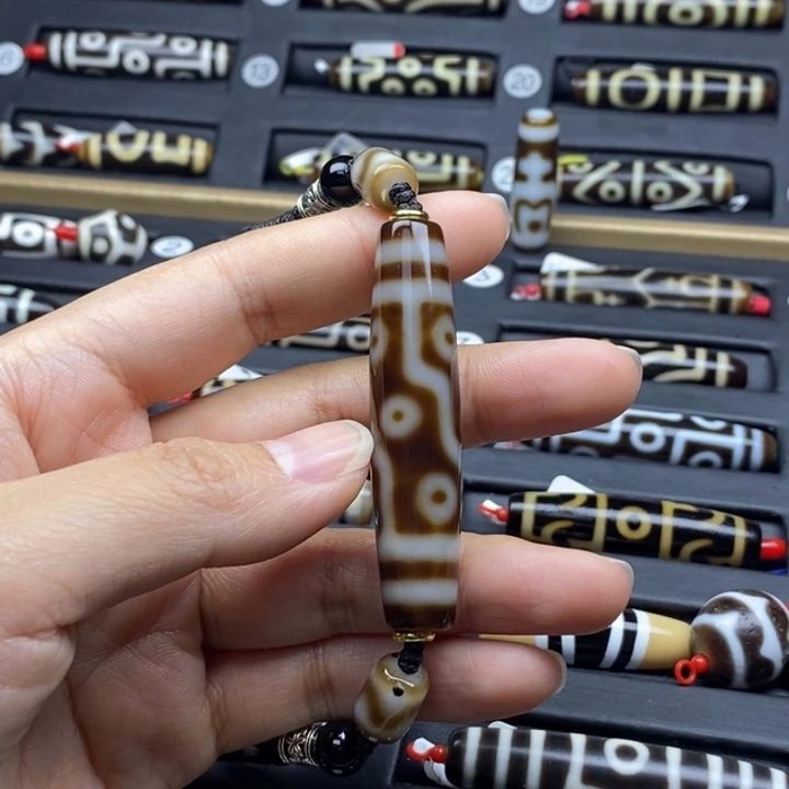 枕***眠玛瑙/玉髓（覆膜）未镶嵌颈饰