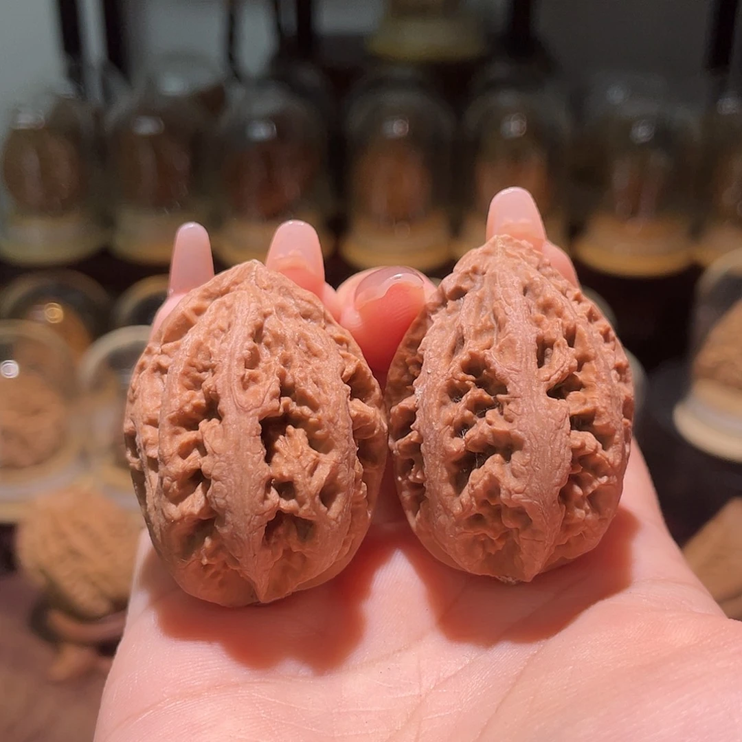 文玩核桃吊坠八棱