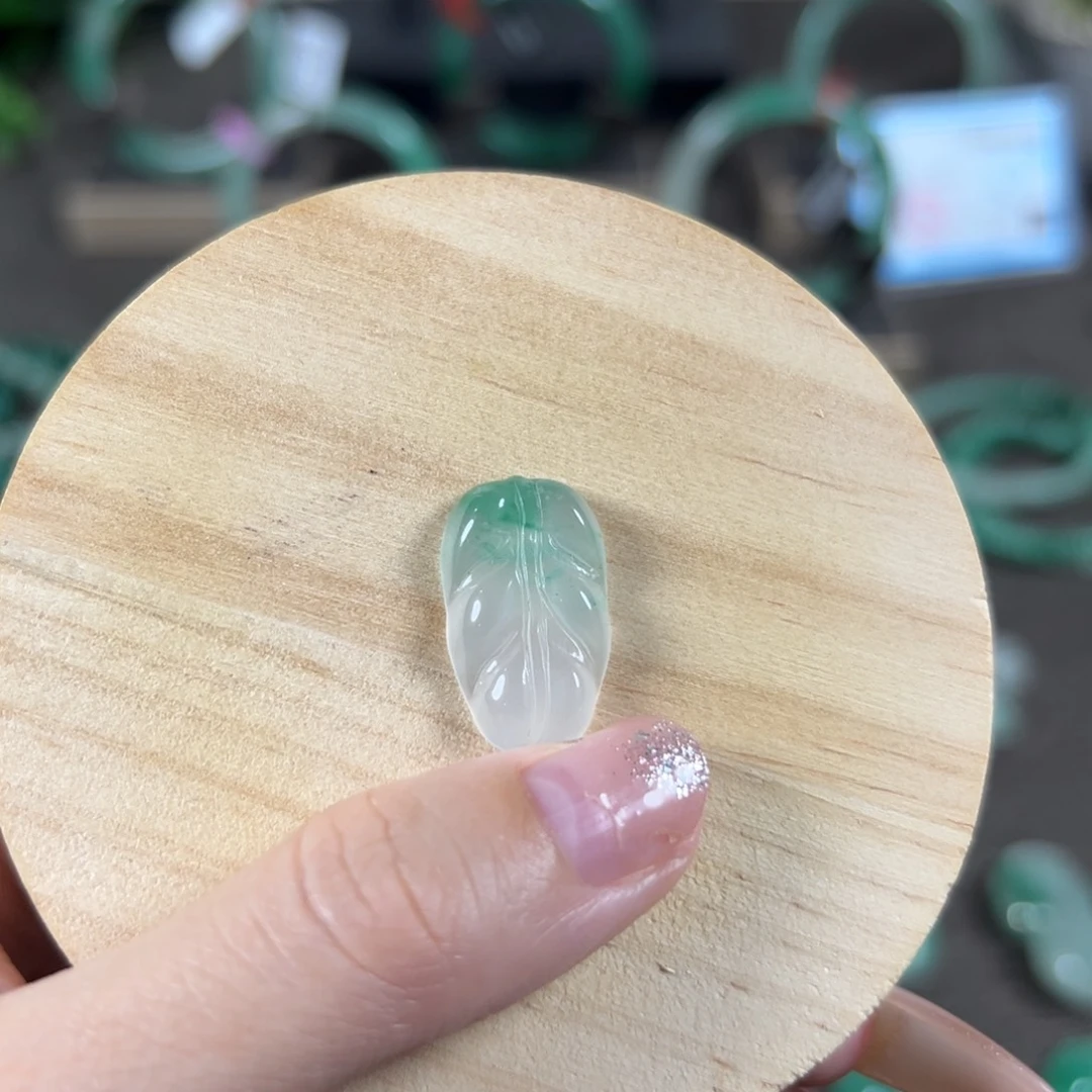 石英质玉未镶嵌吊坠(不含链)