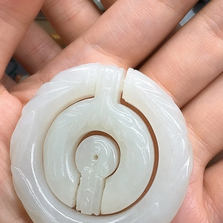 颂***毂颈饰未镶嵌和田玉