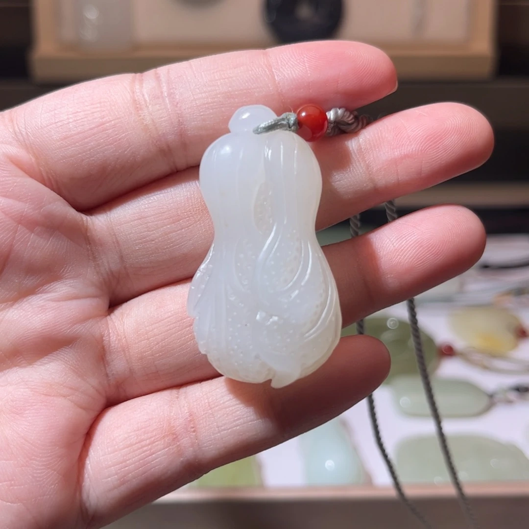 和田玉（糖玉）未镶嵌挂件