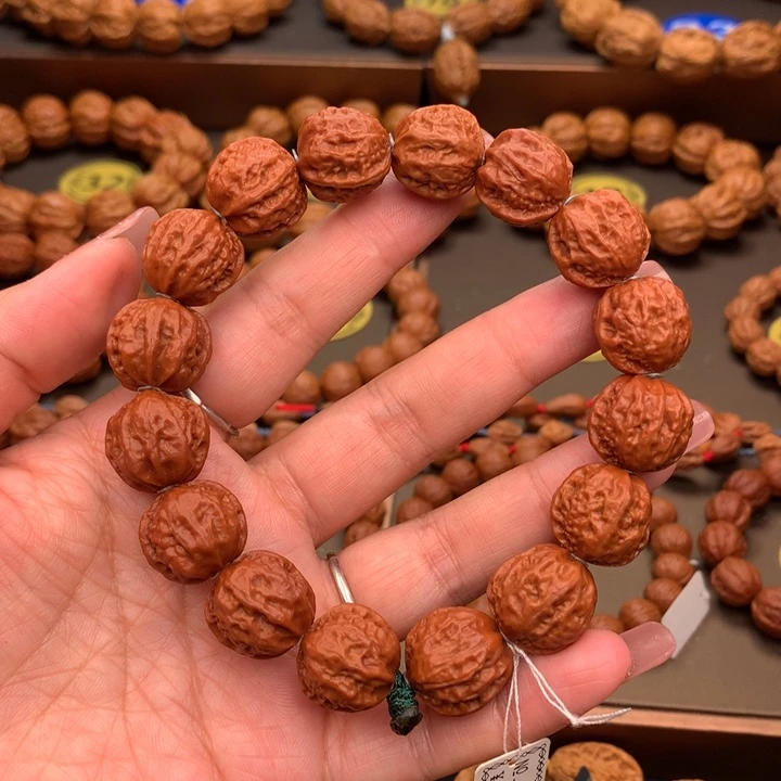 文玩核桃手串燕*?核桃