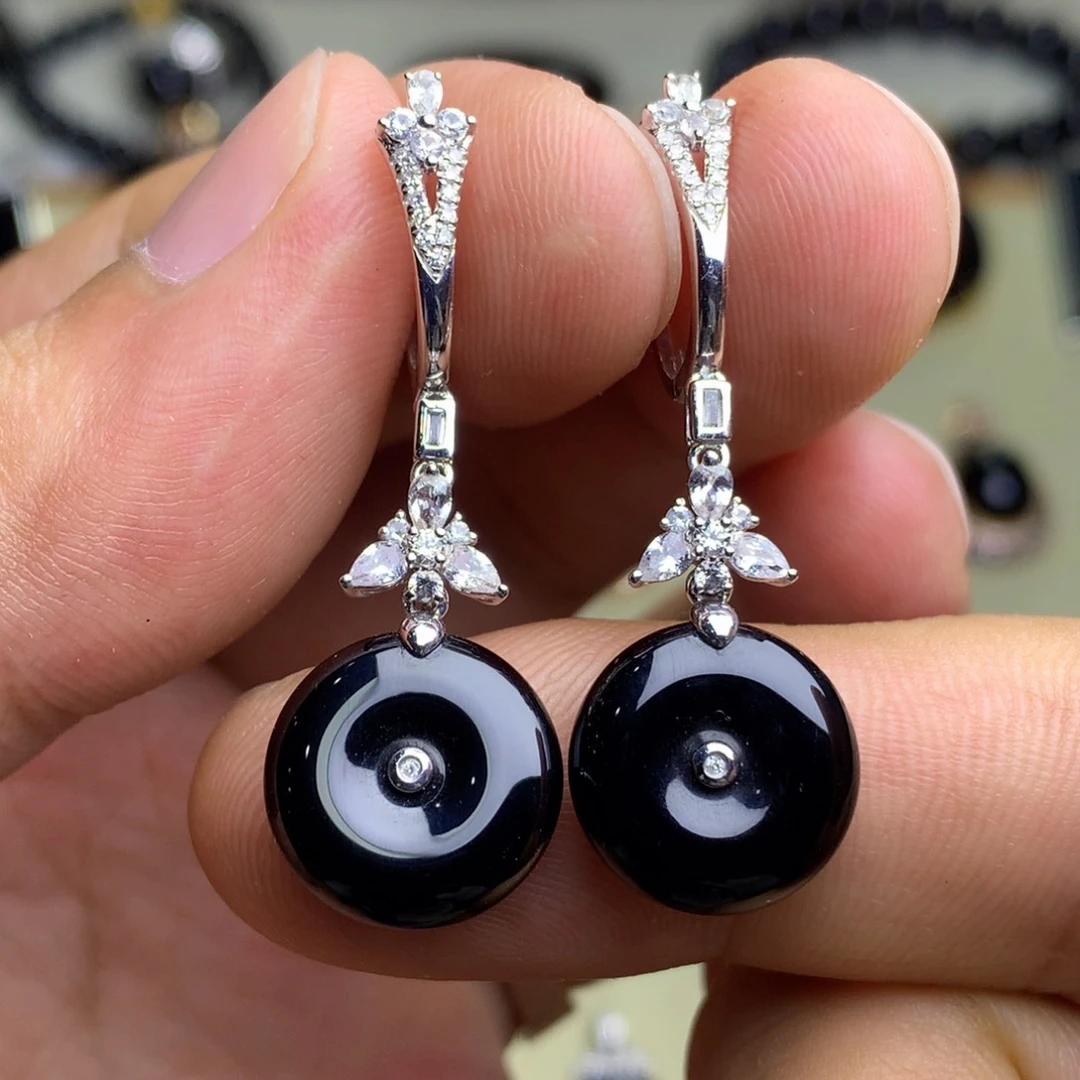 18K金镶嵌翡翠耳饰墨翠耳坠