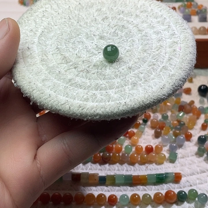 翡翠散珠未镶嵌定制翡翠卡9.5