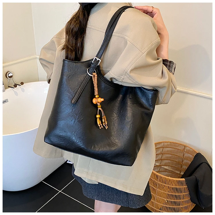 秋冬季新款油蜡皮大容量托特包韩高级感上班通勤单肩腋下女包