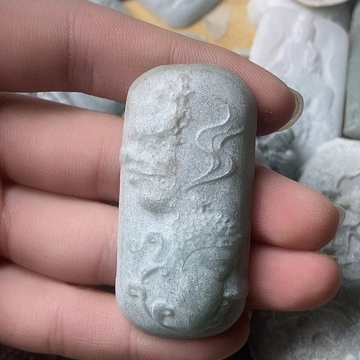 定制翡翠未镶嵌翡翠