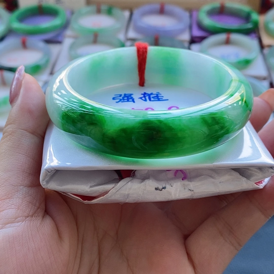 翡翠未镶嵌手镯8号