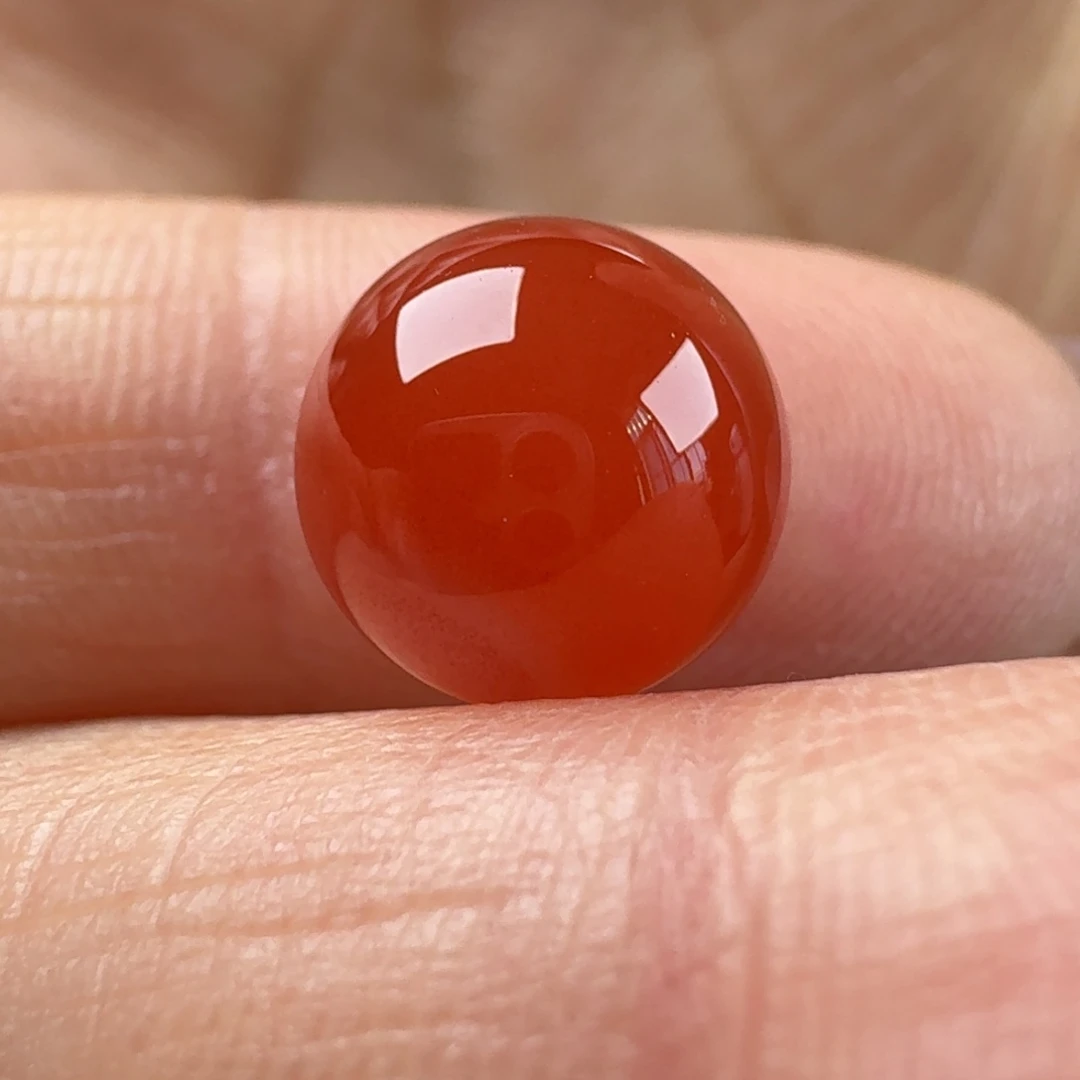 小****南红玛瑙未镶嵌圆珠10.1*不退不换