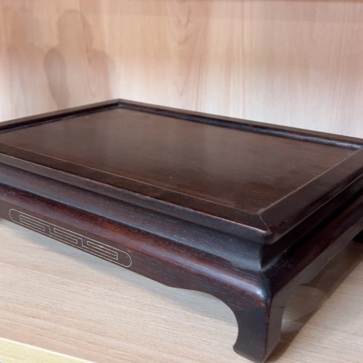 青山隐隐水迢迢来此