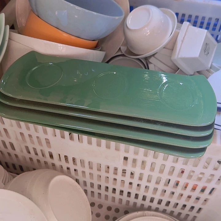 瓷4 个   绿色平盘