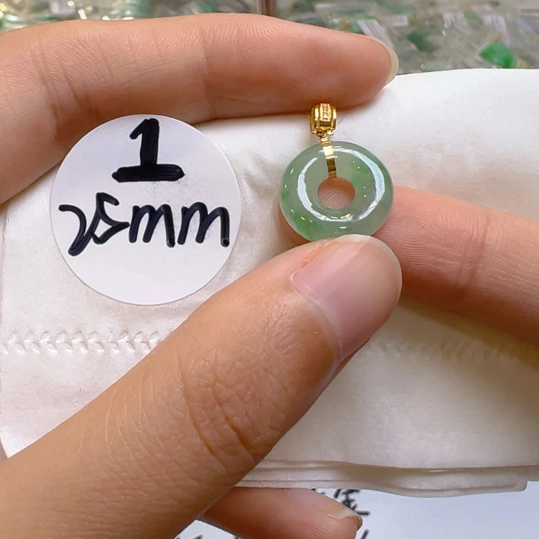 吊坠(不含链)18K金镶嵌翡翠