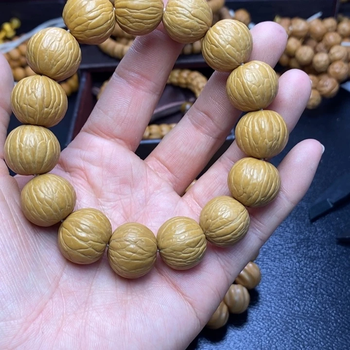 猴头核桃手串猴头