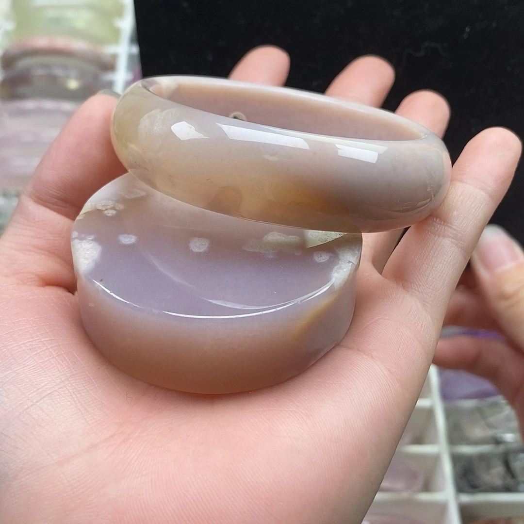 玛瑙/玉髓未镶嵌手镯玛瑙套镯55➕