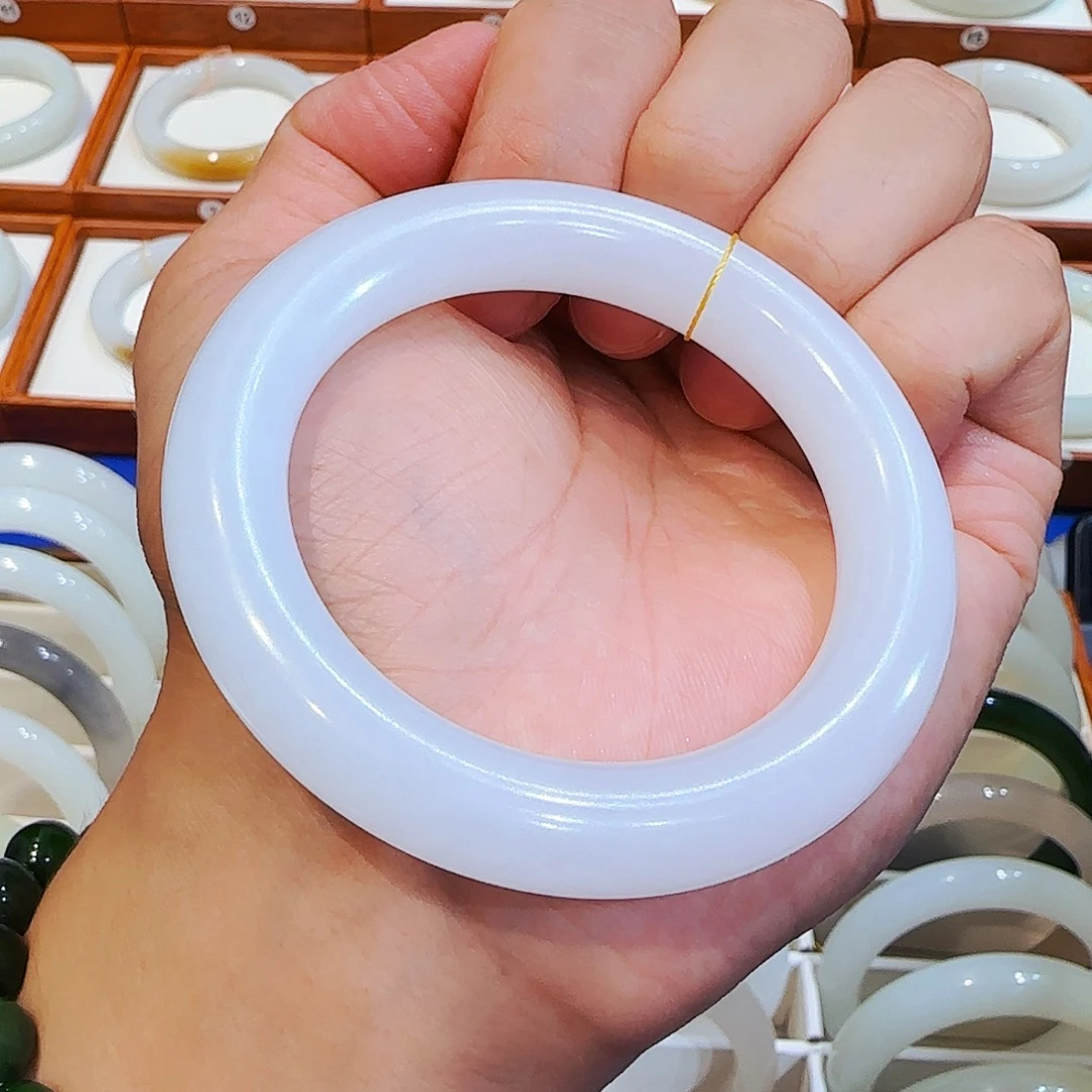 和田玉手镯未镶嵌胖圆羊脂白53 54 55