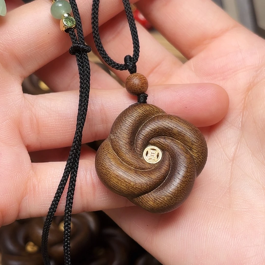 吊坠沉香越南芽庄紫棋玉化料