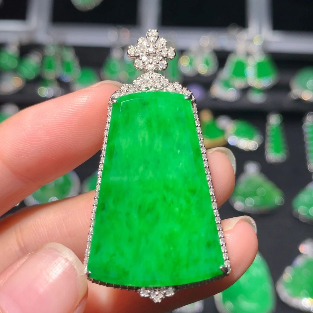 吊坠(不含链)18K金镶嵌翡翠翡翠