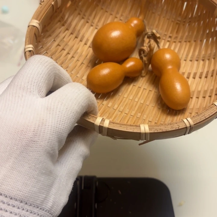 七***间天然手捻老皮葫芦