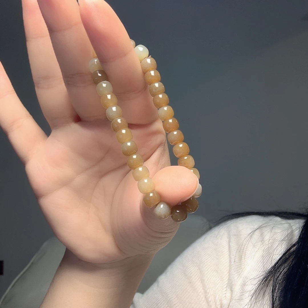 和田玉（糖玉）未镶嵌颈饰