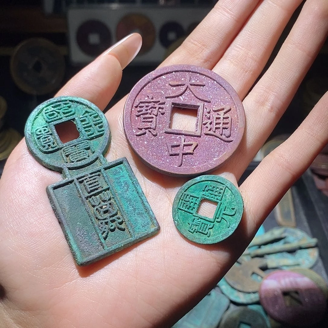 抖***…铜现代仿制工艺品
