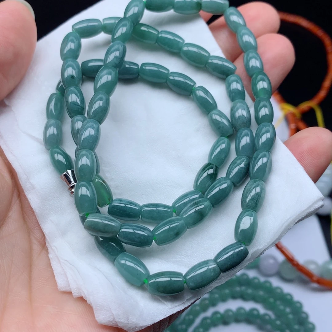 翡翠未镶嵌颈饰珠子