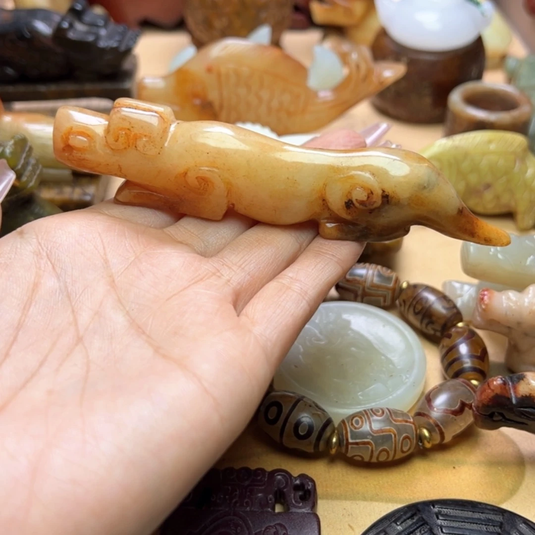 【闪购商品】蛇纹石玉颈饰未镶嵌