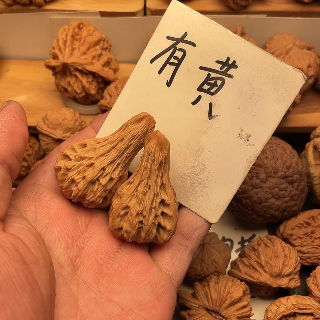 跑***猫文玩核桃吊坠鸭嘴