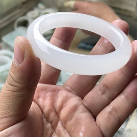_***张石英质玉（金丝玉）未镶嵌手镯加工定制