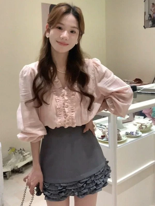 法式甜美木耳边粉色v领长袖衬衫女秋季新款设计感别致绝美上衣