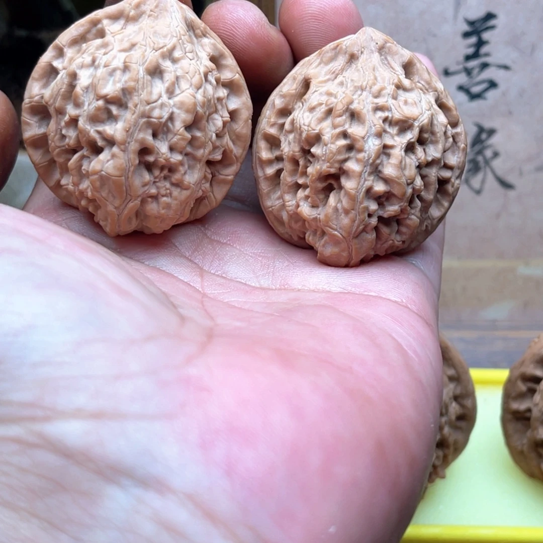 吊坠文玩核桃40牡丹纹