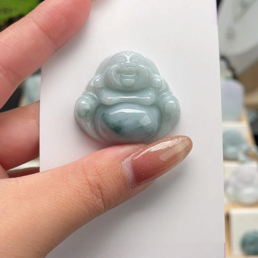 翡翠未镶嵌颈饰佛公