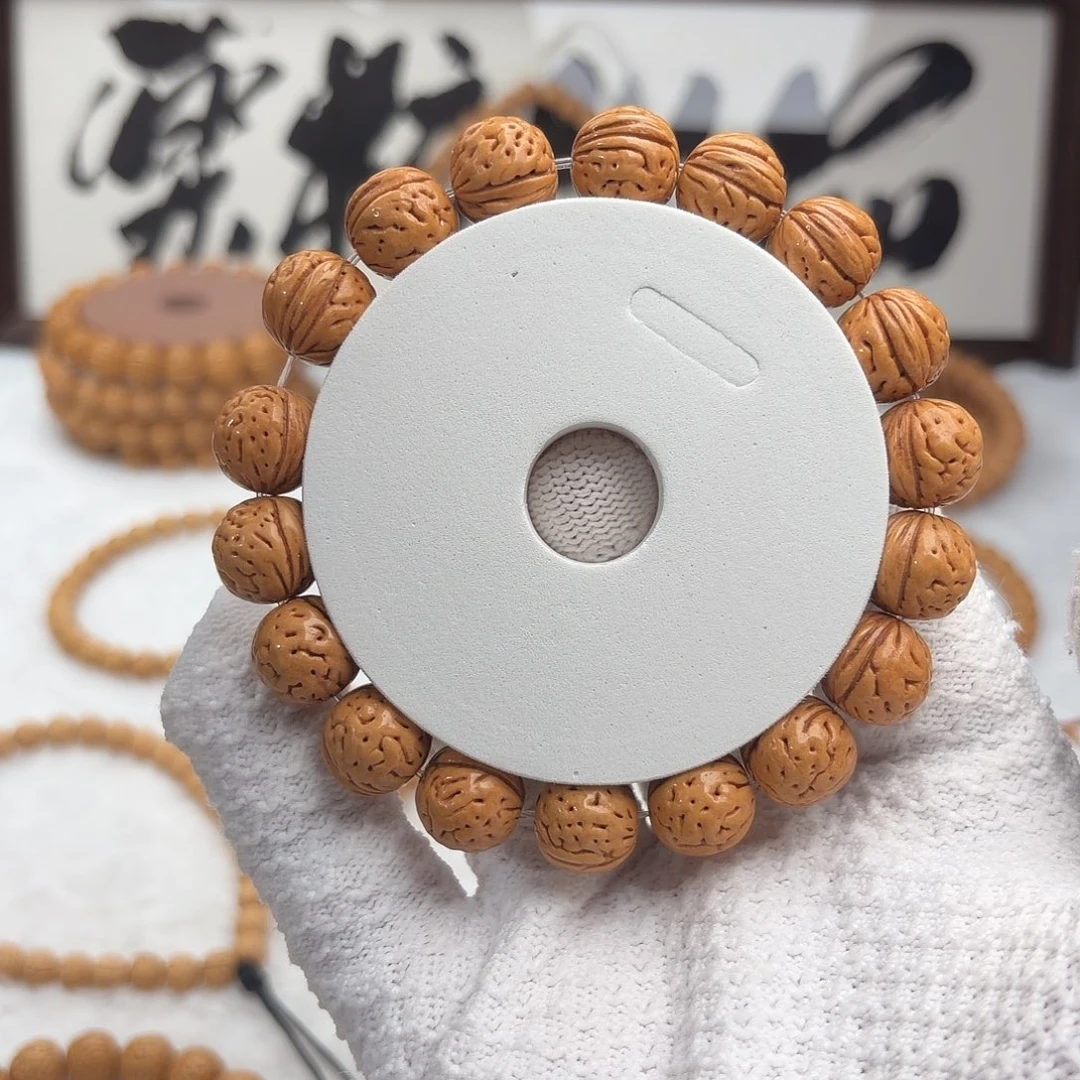 桃核手串1.4「红皮小肌肉」