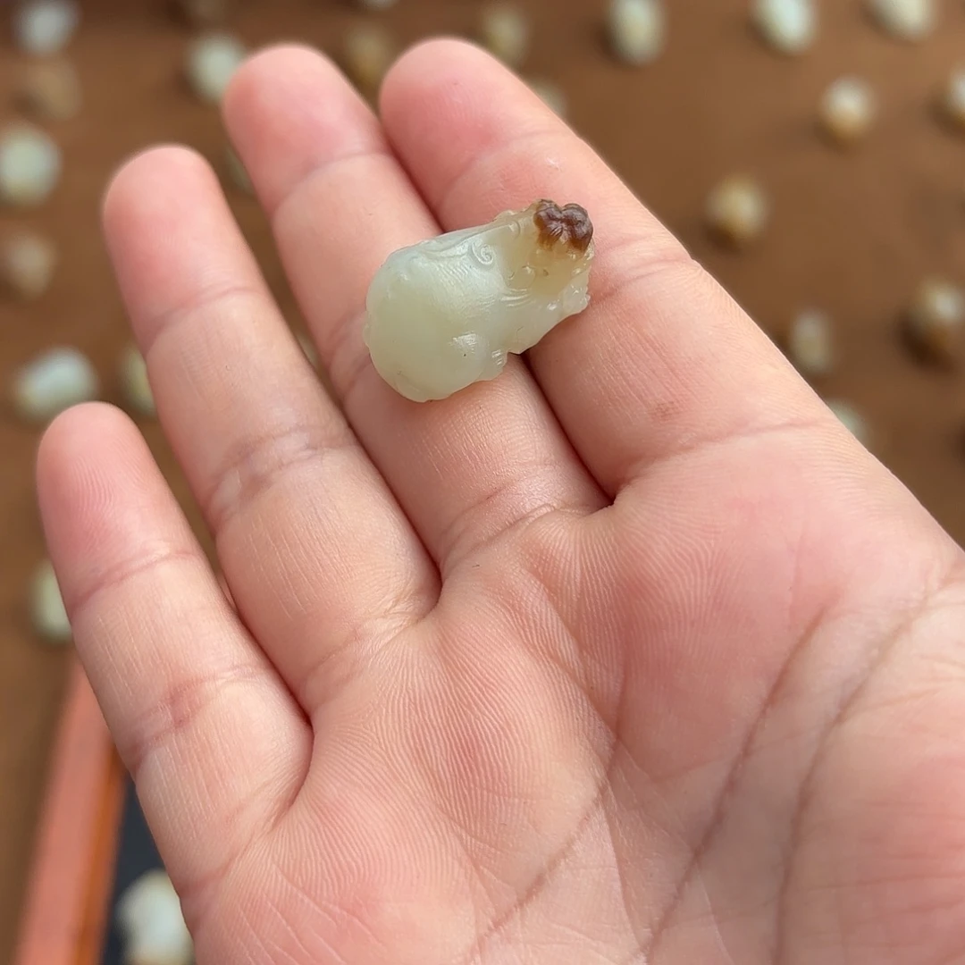 和田玉和田玉拍一发一多样性发货未镶嵌Y****e