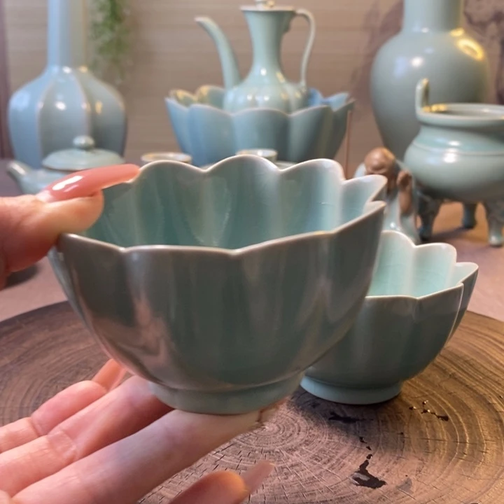 瓷片莲花杯一一一一一一一