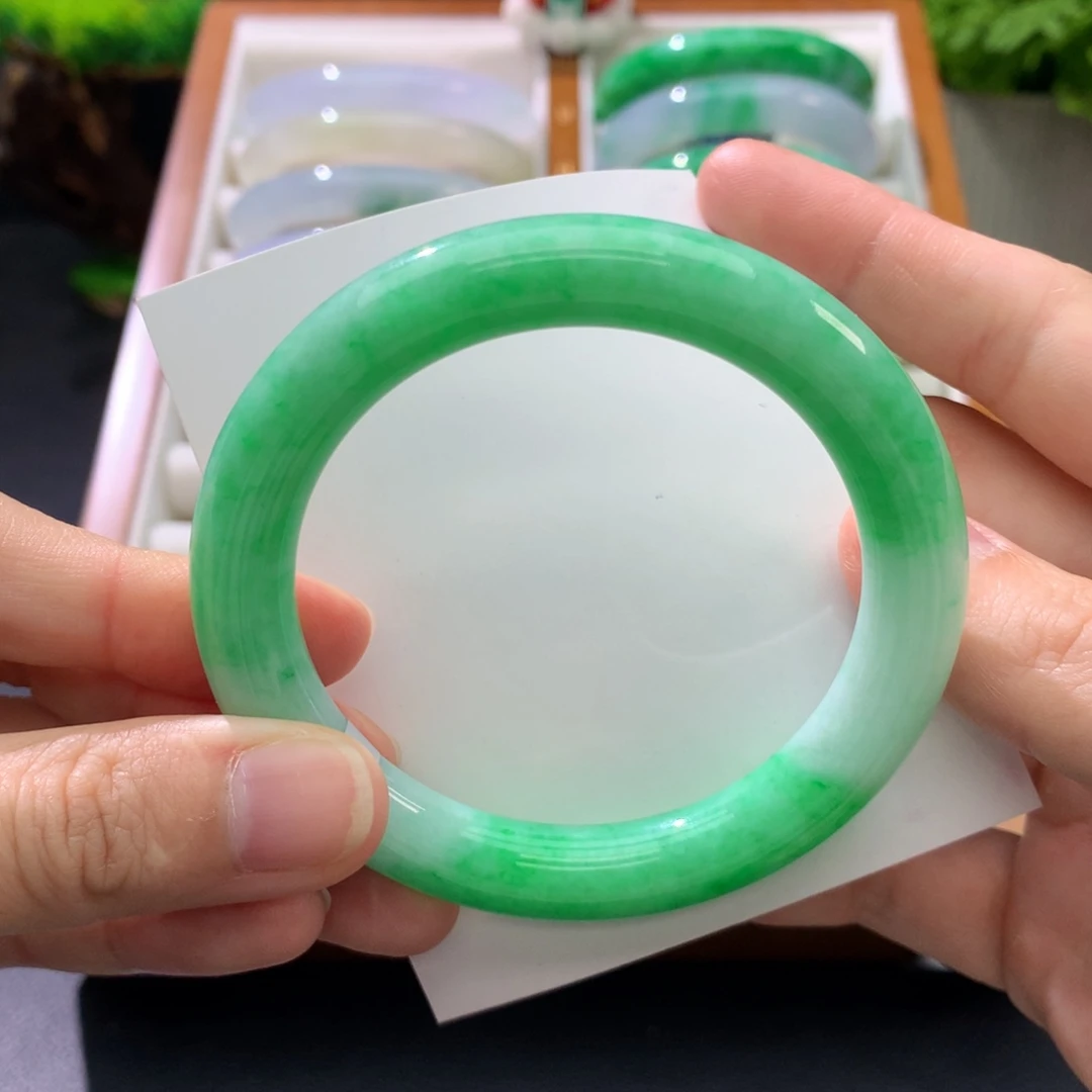 翡翠未镶嵌手镯闪购 2