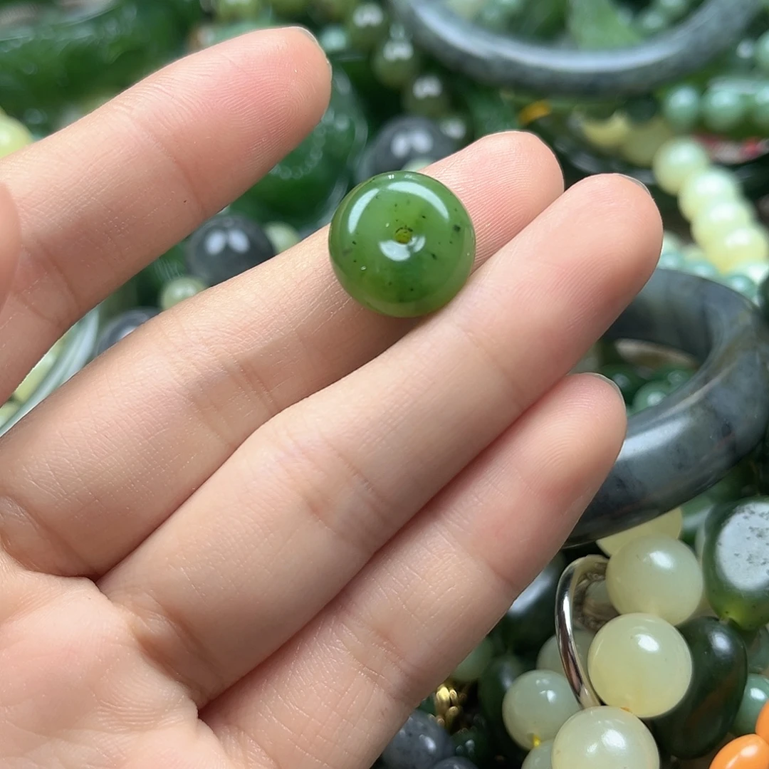 和田玉（碧玉）未镶嵌颈饰