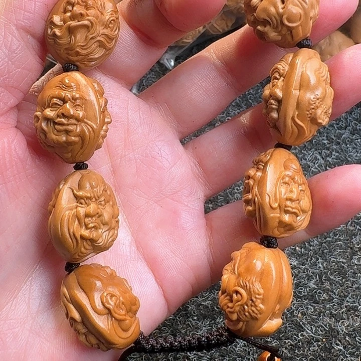 橄榄核吊坠橄榄浮雕罗汉