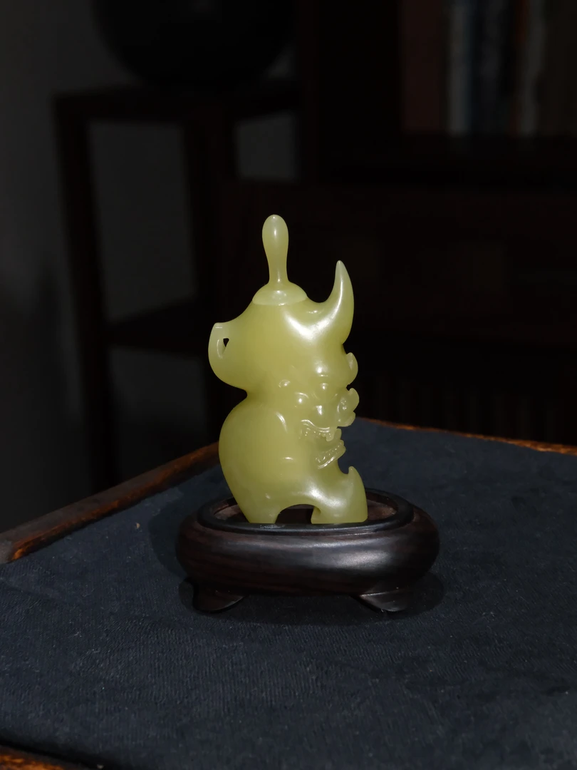 黄口 守护兽面【鼻烟壶】