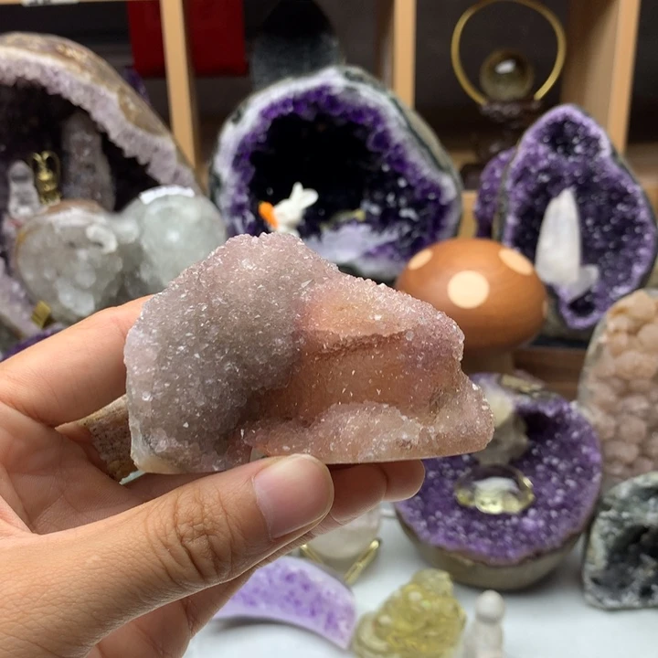 紫晶未镶嵌大型摆件（非配饰）